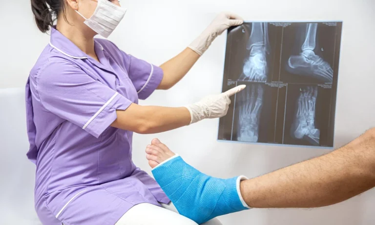 What to Expect Before and After Knee Replacement Surgery